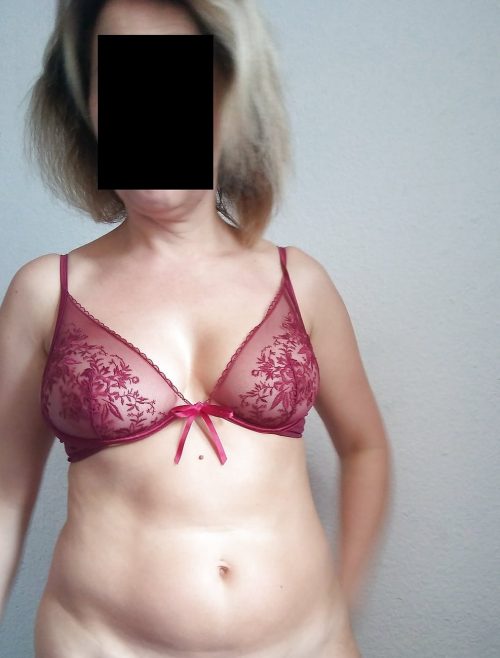 Femme mariée cherche amant coquin a Deauville